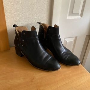 Black Leather cut out booties low heel w/ Studs